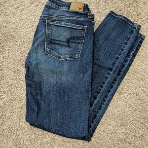 American Eagle Skinny Jeans size 8 regular